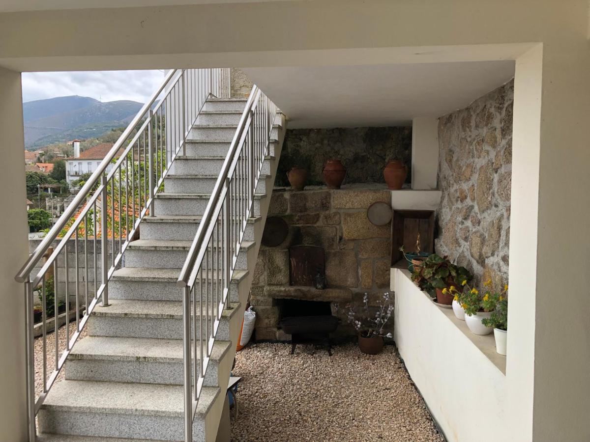 Gasthaus Casa Da Forja Aldeia das Dez Exterior foto